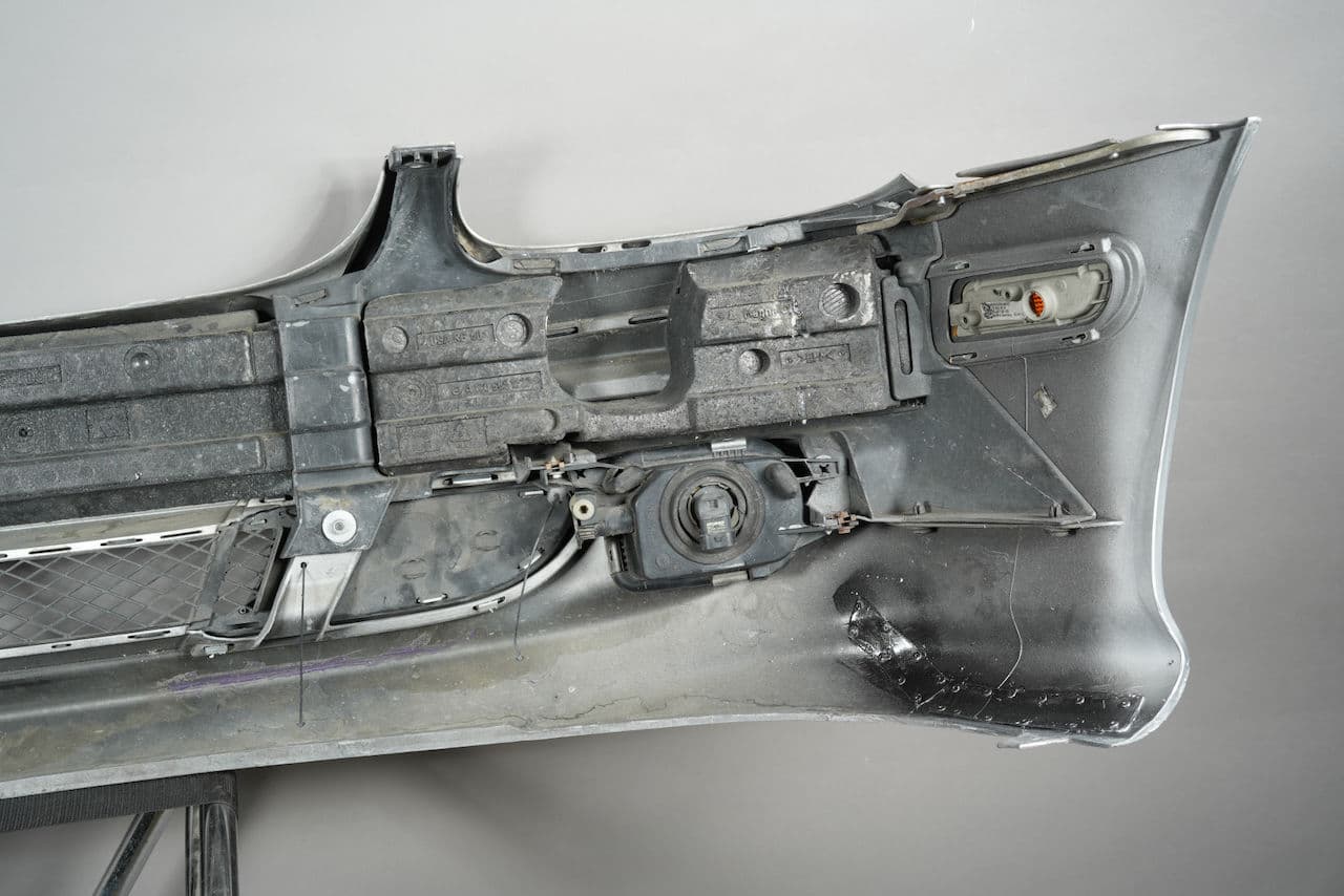 01-04 Mercedes R170 SLK320 SLK230 Base Front Bumper Cover Assembly Silver OEM - Image 16